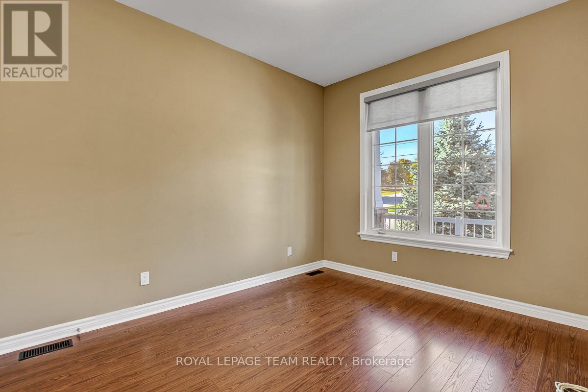 520 Clothier Street W, North Grenville, Ontario  K0G 1J0 - Photo 25 - X12711226