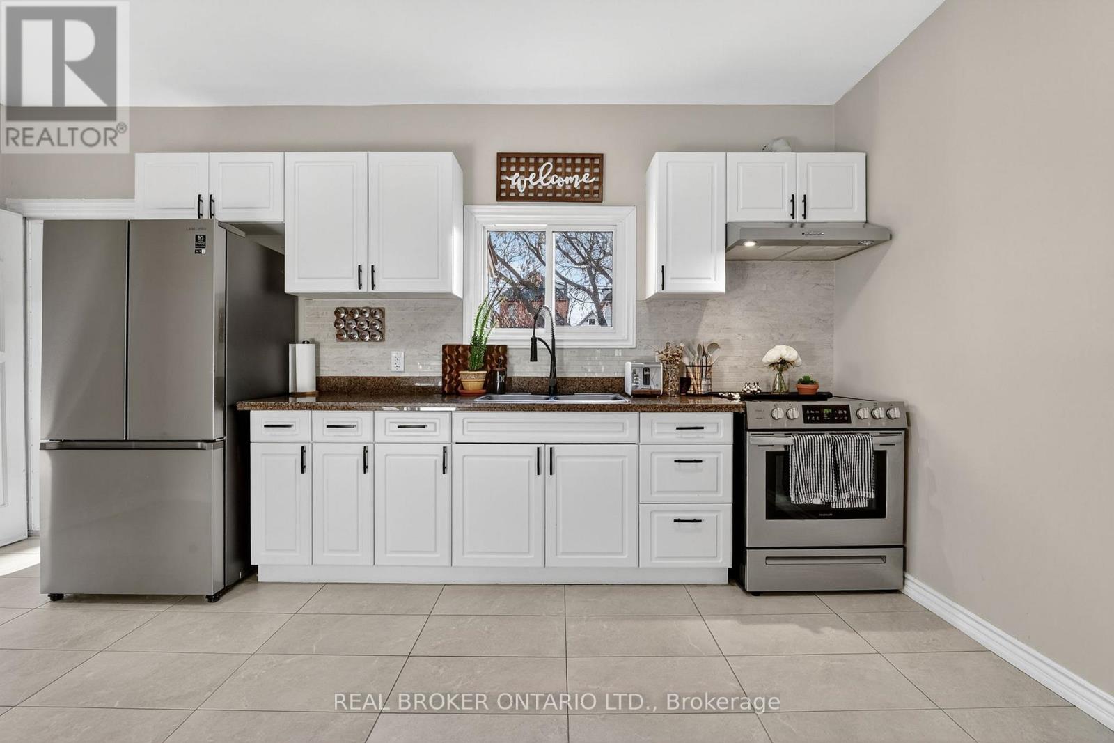 56 Francis Street, Hamilton, Ontario  L8L 3V3 - Photo 14 - X12726358