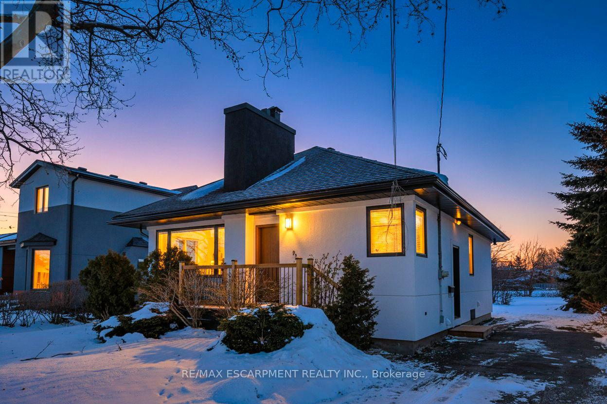 10 NORWICH ROAD, Hamilton, Ontario