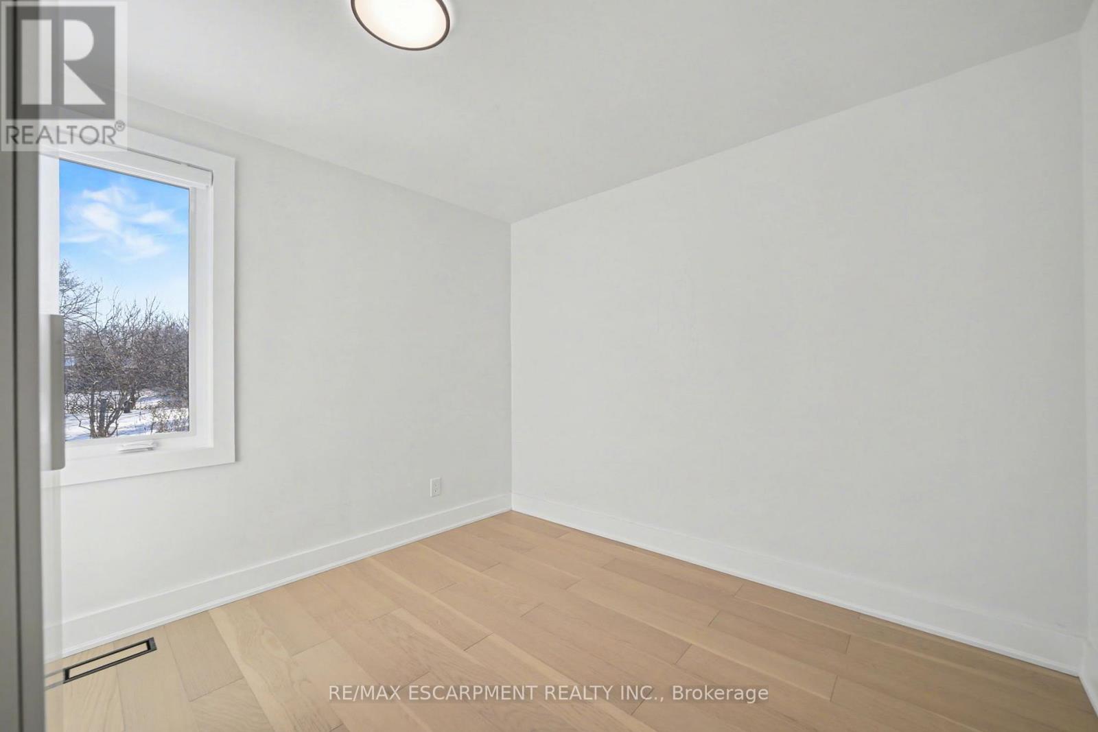 10 Norwich Road, Hamilton, Ontario  L8E 1Z6 - Photo 24 - X12726368