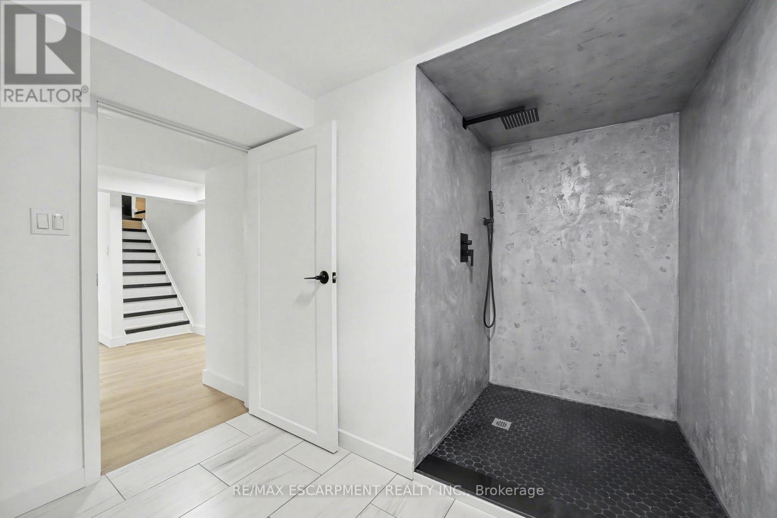 10 Norwich Road, Hamilton, Ontario  L8E 1Z6 - Photo 37 - X12726368