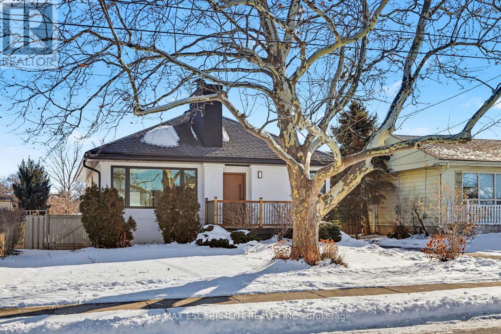 10 Norwich Road, Hamilton, Ontario  L8E 1Z6 - Photo 4 - X12726368