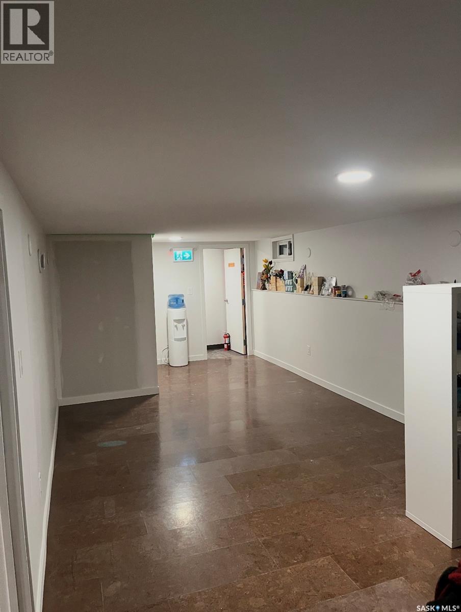 208 Central Street W, Warman, Saskatchewan  S0K 0A1 - Photo 8 - SK027120