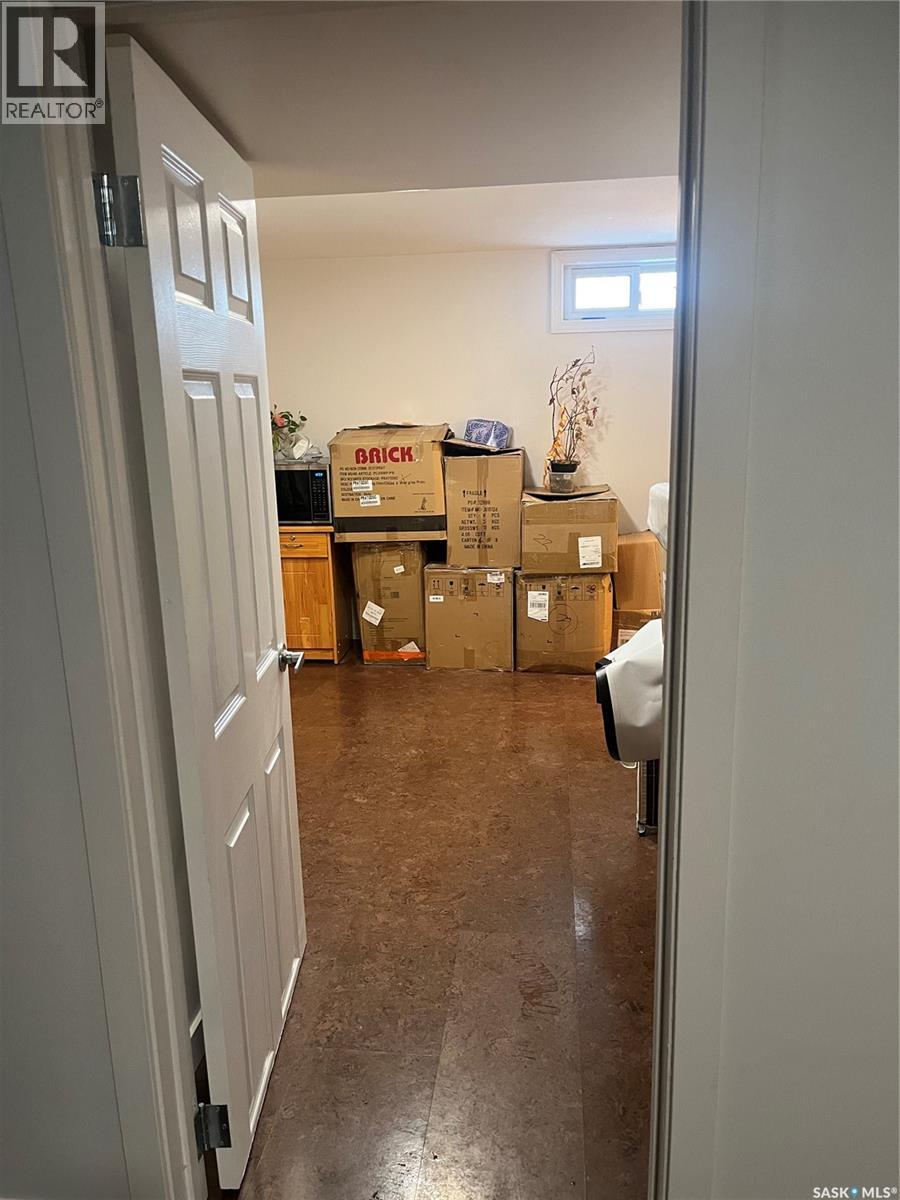 208 Central Street W, Warman, Saskatchewan  S0K 0A1 - Photo 13 - SK027120