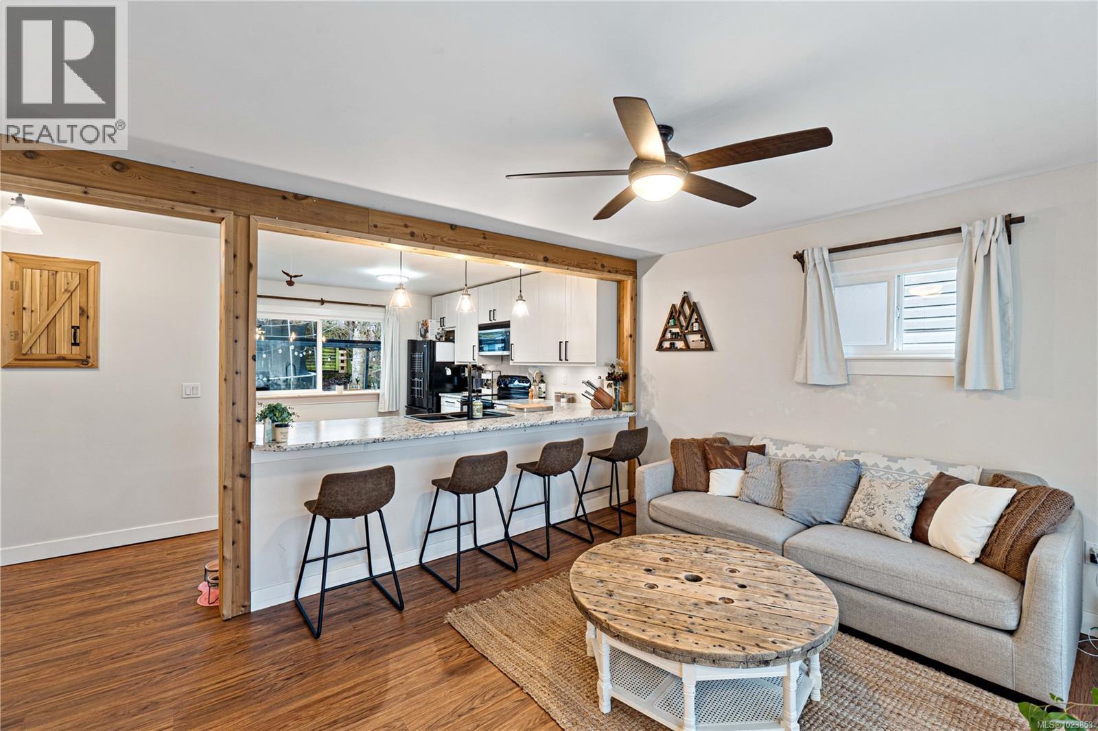 759 Cadogan St, Nanaimo, British Columbia  V9S 1T9 - Photo 2 - 1023853