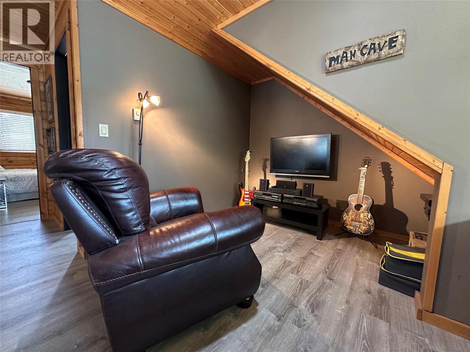 109 Missezula Lake Road, Princeton, British Columbia  V0X 1W0 - Photo 12 - 10373794