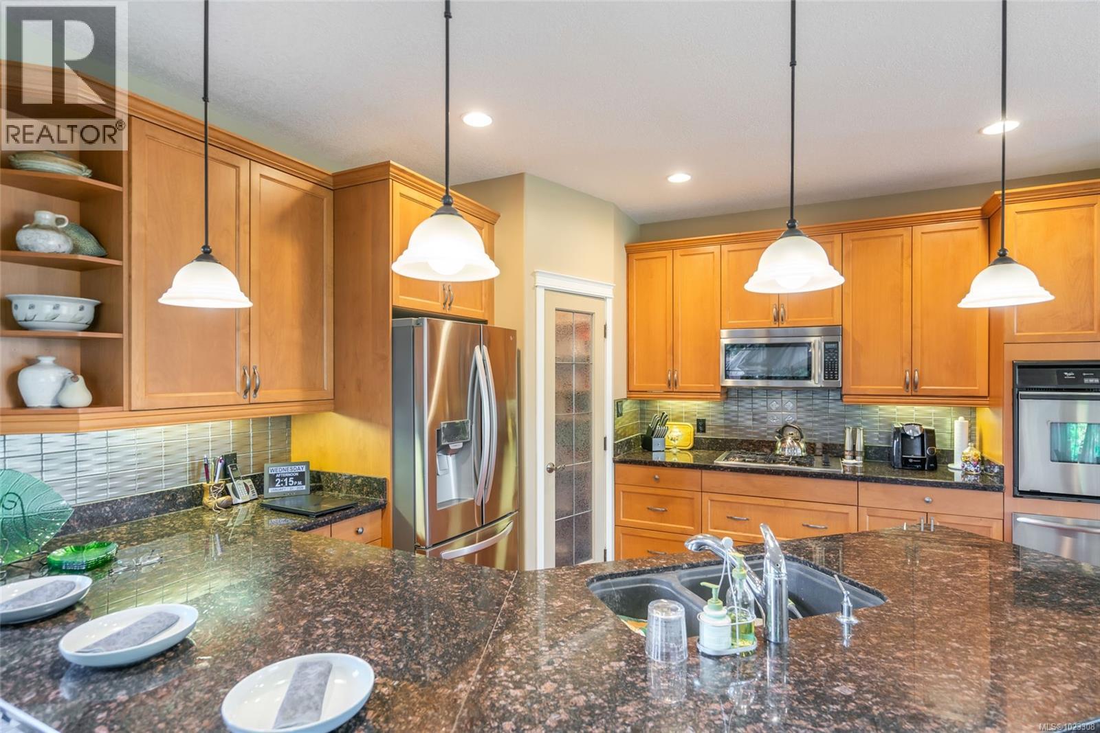 550 Falcon Crt, Parksville, British Columbia  V9P 2A4 - Photo 7 - 1023308