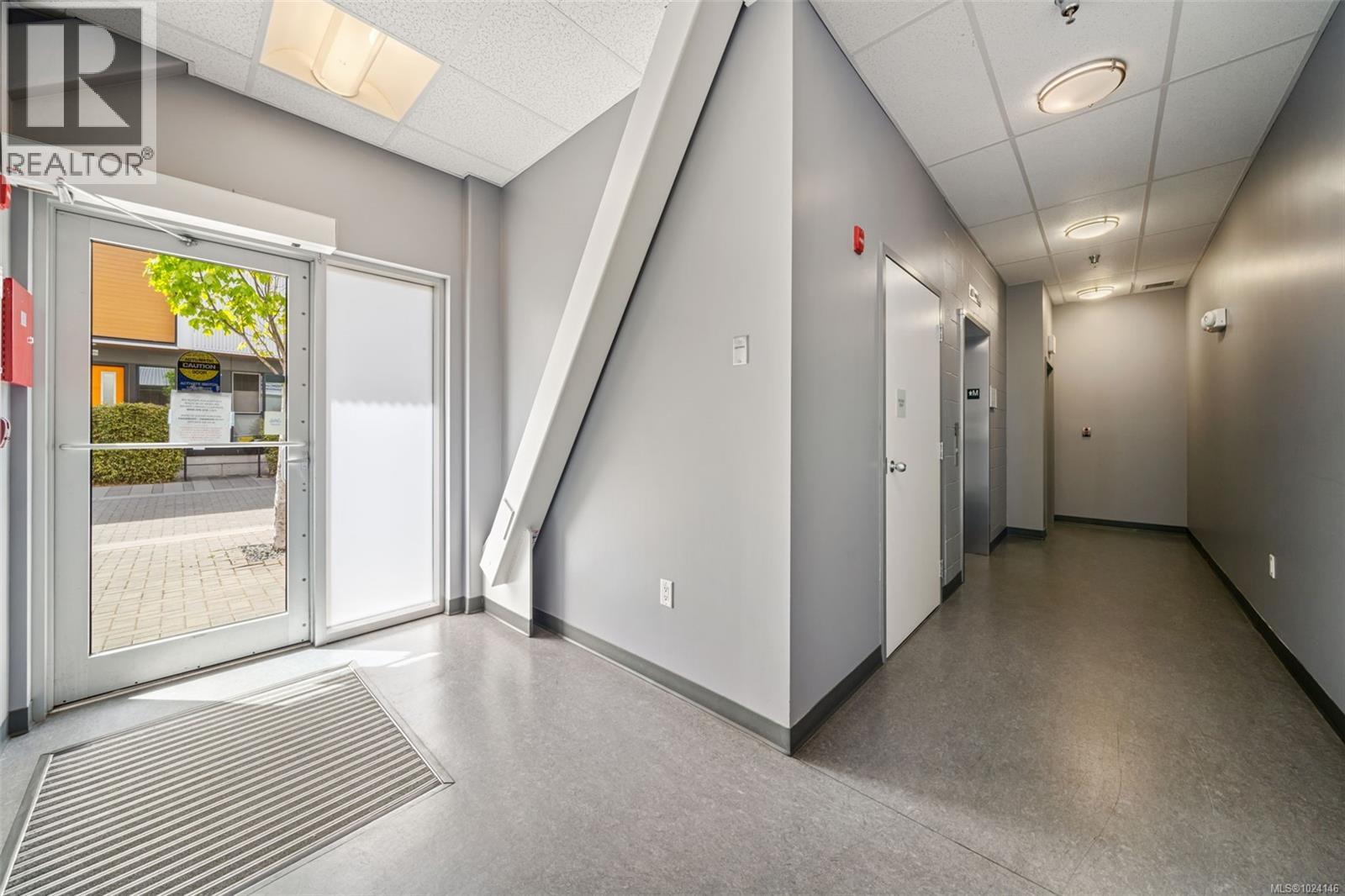 300-305 388 Harbour Rd, Victoria, British Columbia  V9A 3S1 - Photo 45 - 1024146