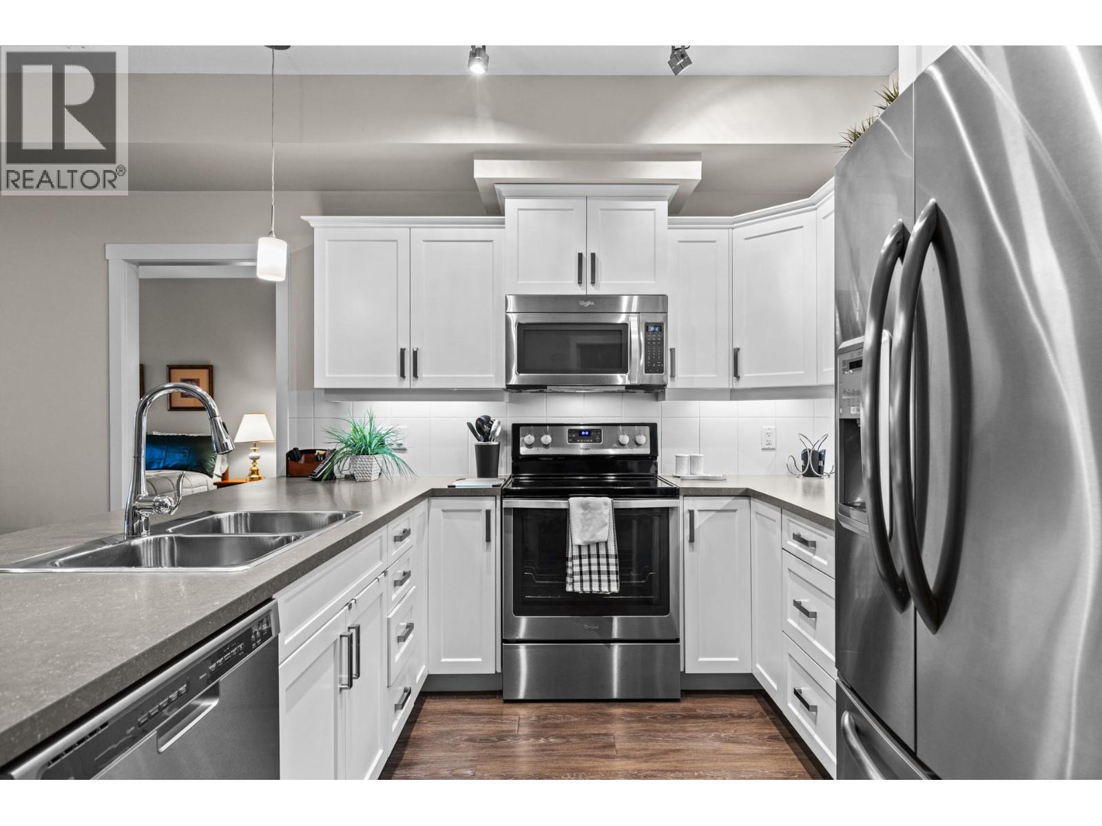 3733 Casorso Road Unit# 111, Kelowna, British Columbia  V1W 5E3 - Photo 4 - 10373625