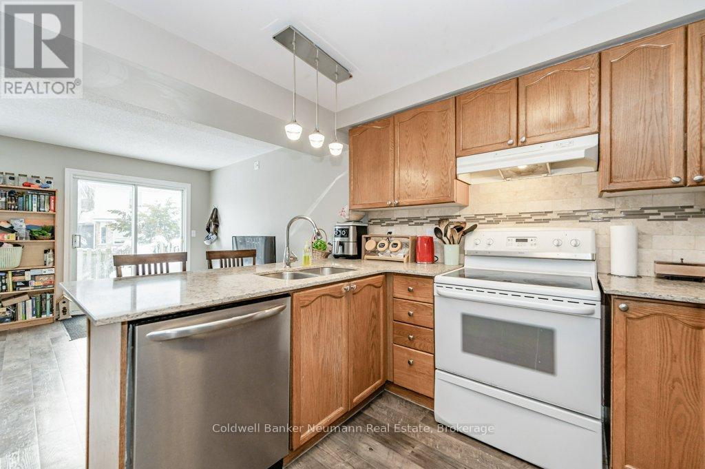 813 Edinburgh Road S, Guelph, Ontario  N1G 4Z5 - Photo 4 - X12726396