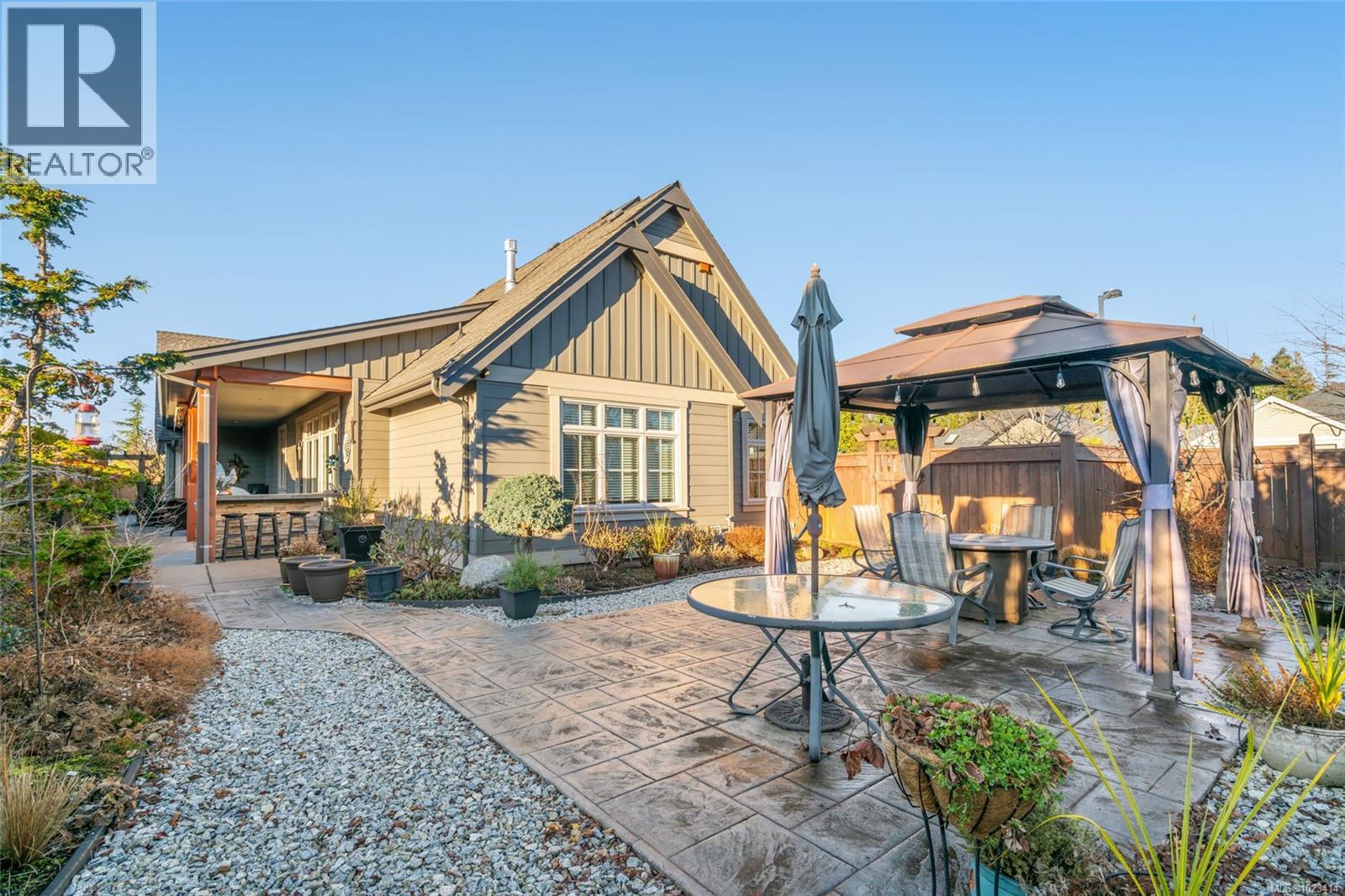 609 Prospect Pointe Dr, French Creek, British Columbia  V9P 0B7 - Photo 2 - 1023414