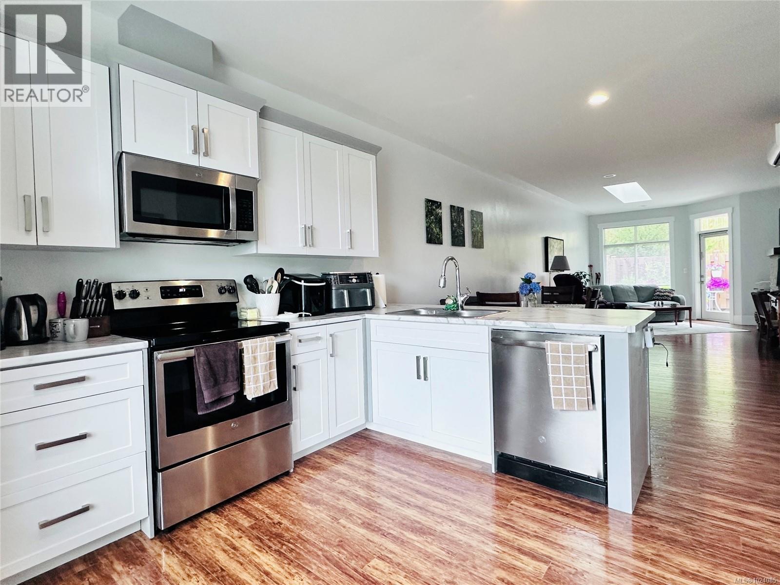 54 300 Grosskleg Way, Lake Cowichan, British Columbia  V0R 2G1 - Photo 7 - 1024085