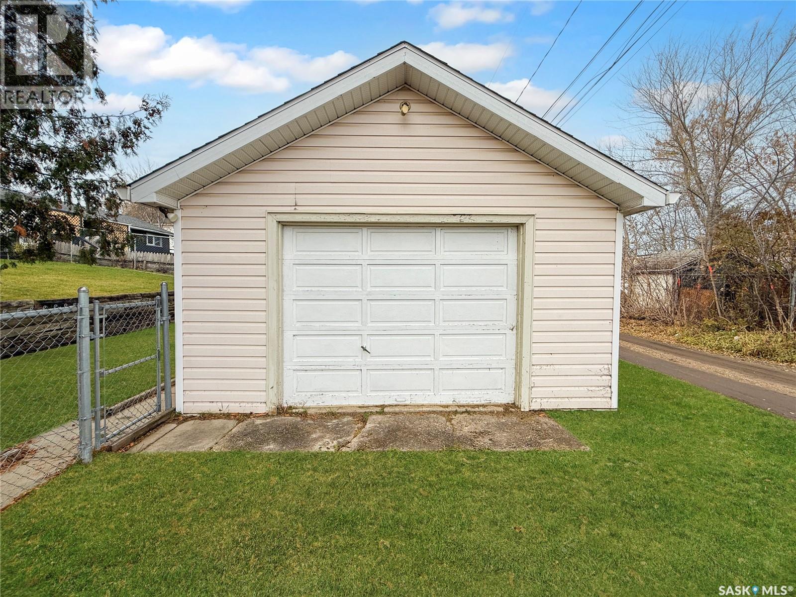 1080 4th Street E, Prince Albert, Saskatchewan  S6V 0K9 - Photo 28 - SK022185