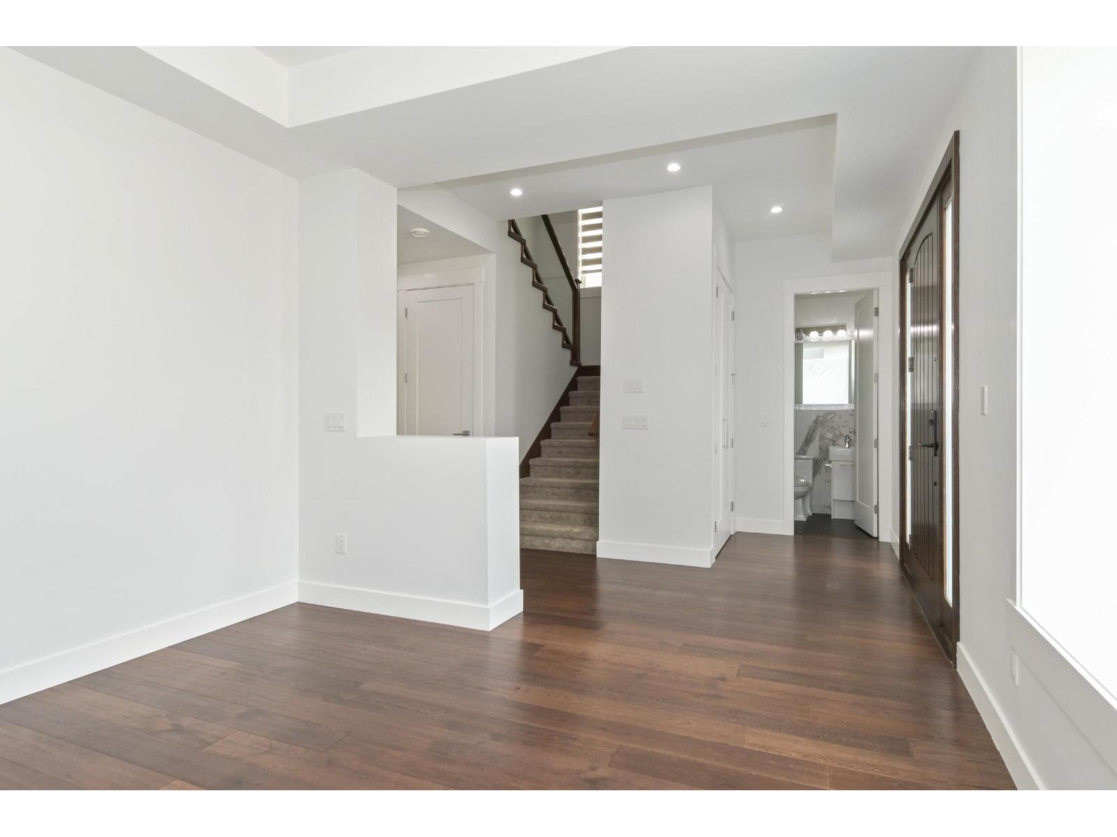 27916 Conductor Drive, Abbotsford, British Columbia  V4W 3G3 - Photo 4 - R3082767