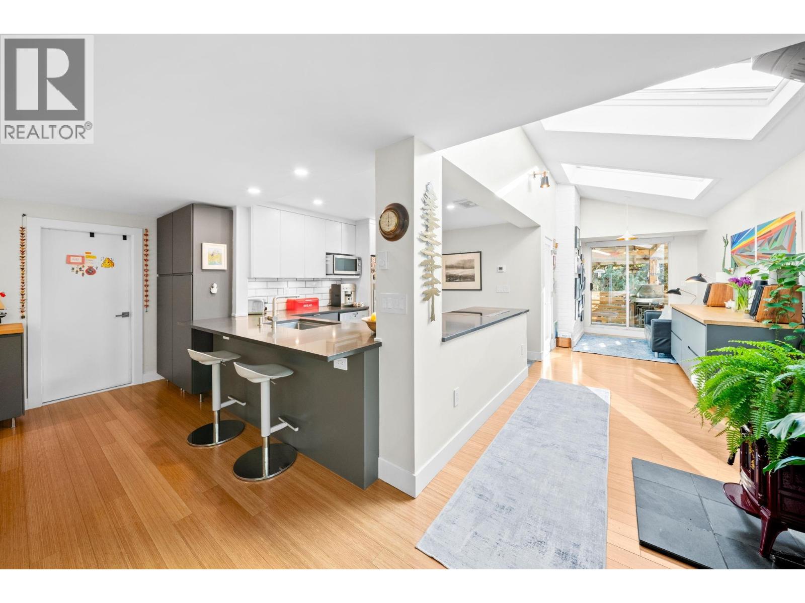 4462 Strathcona Road, North Vancouver, British Columbia  V7G 1G3 - Photo 15 - R3082123