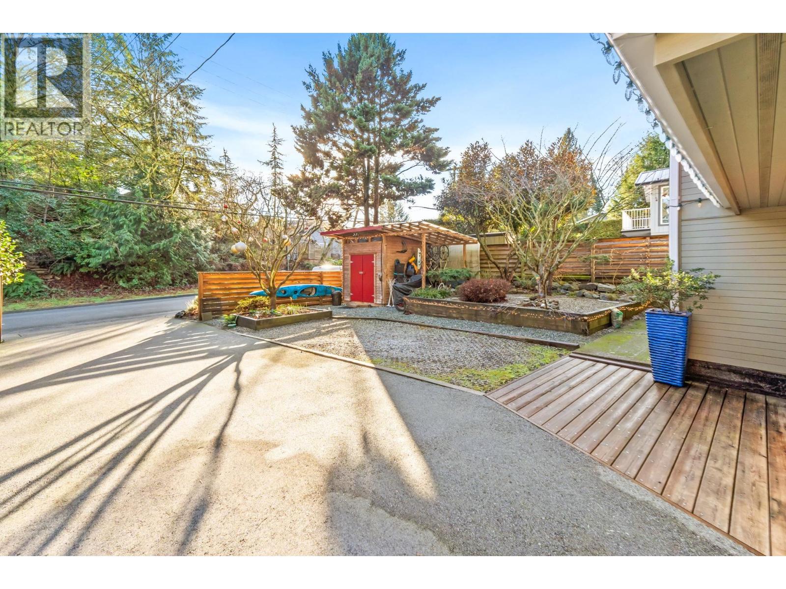 4462 Strathcona Road, North Vancouver, British Columbia  V7G 1G3 - Photo 35 - R3082123