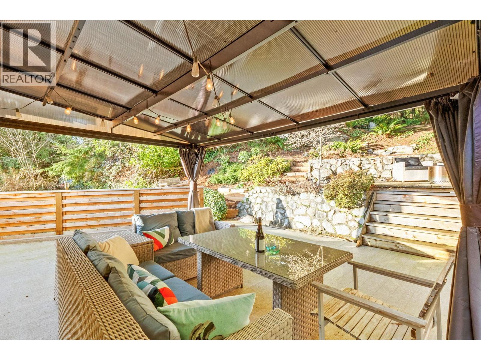 4462 Strathcona Road, North Vancouver, British Columbia  V7G 1G3 - Photo 4 - R3082123