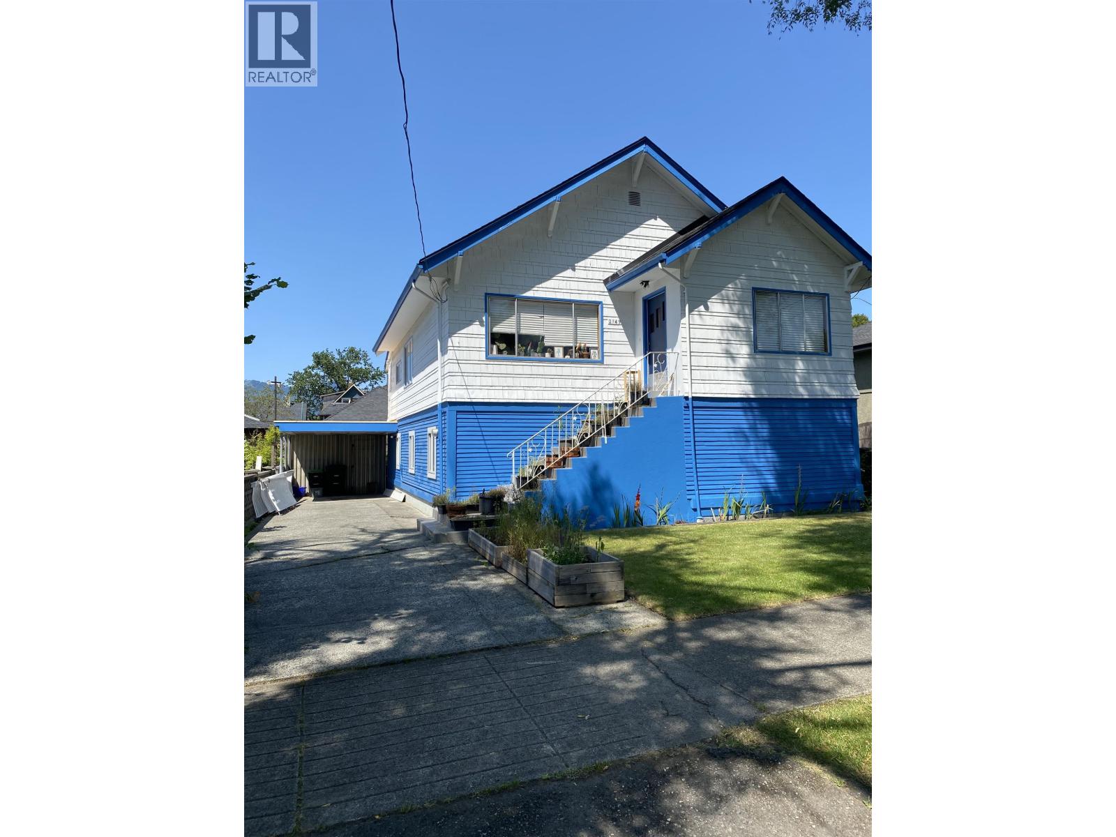 2149 TURNER STREET, Vancouver, British Columbia