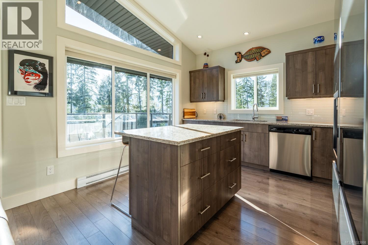 7420 Cottage Way, Lake Cowichan, British Columbia  V0R 2G1 - Photo 18 - 1023998