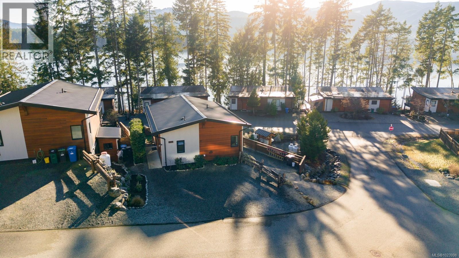 7420 Cottage Way, Lake Cowichan, British Columbia  V0R 2G1 - Photo 61 - 1023998