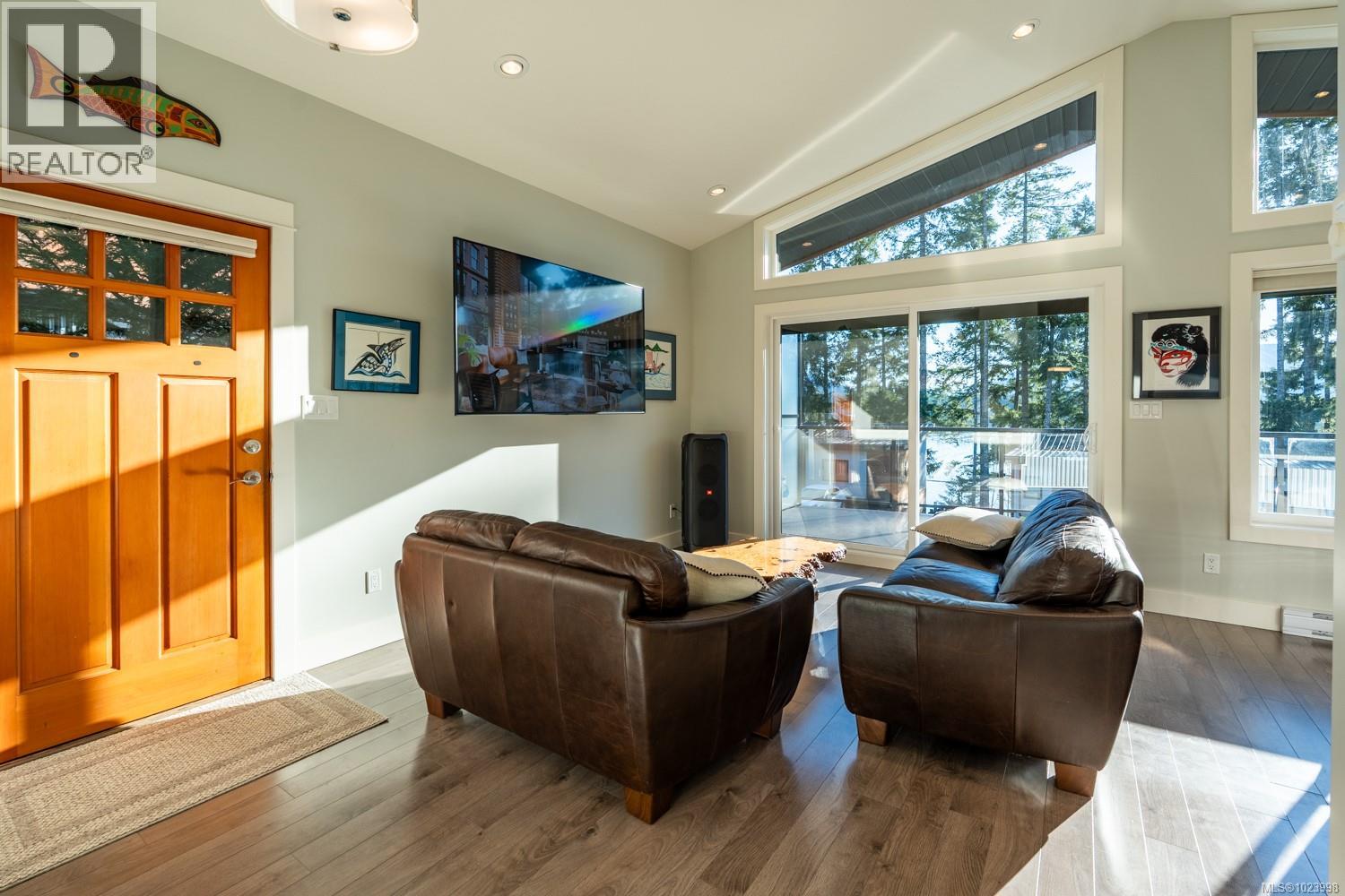 7420 Cottage Way, Lake Cowichan, British Columbia  V0R 2G1 - Photo 8 - 1023998