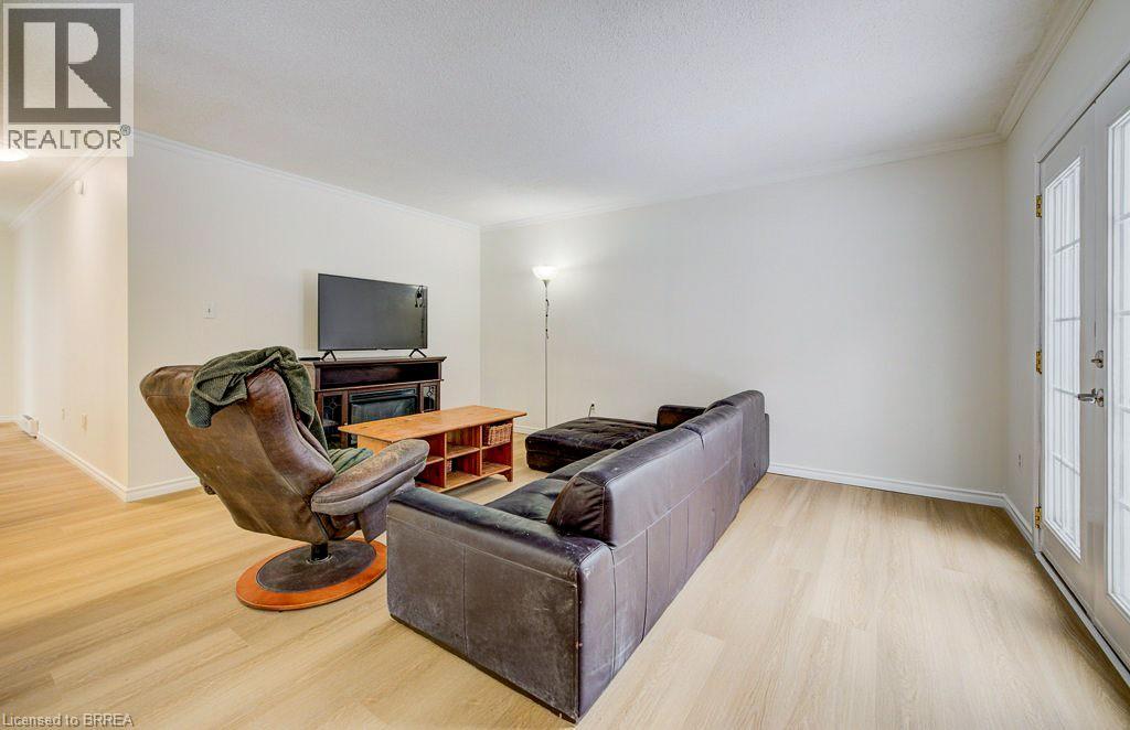 6 Emily Street, Paris, Ontario  N3L 1N5 - Photo 6 - 40799877