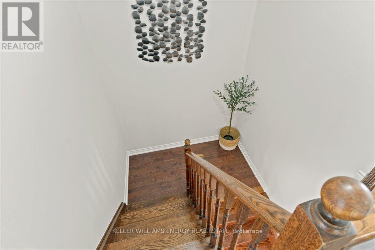 5 Bishopgate Street, Whitby, Ontario  L1P 0A6 - Photo 23 - E12725166