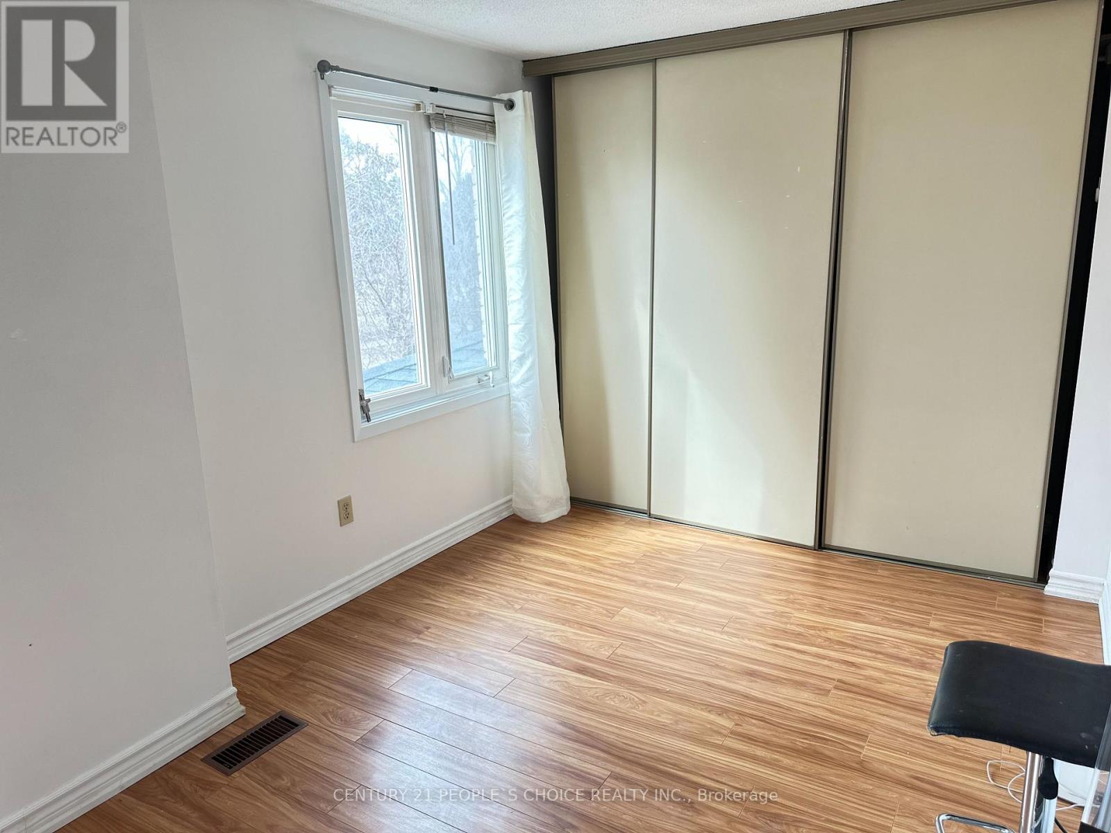 152 Observatory Lane, Richmond Hill, Ontario  L4C 8K8 - Photo 6 - N12726402