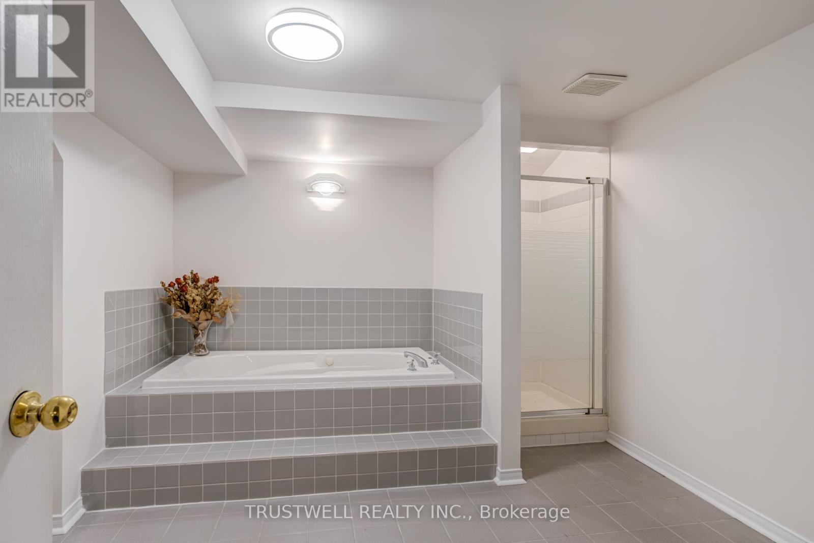 82 Long Island Crescent, Markham, Ontario  L3P 7L8 - Photo 36 - N12726408