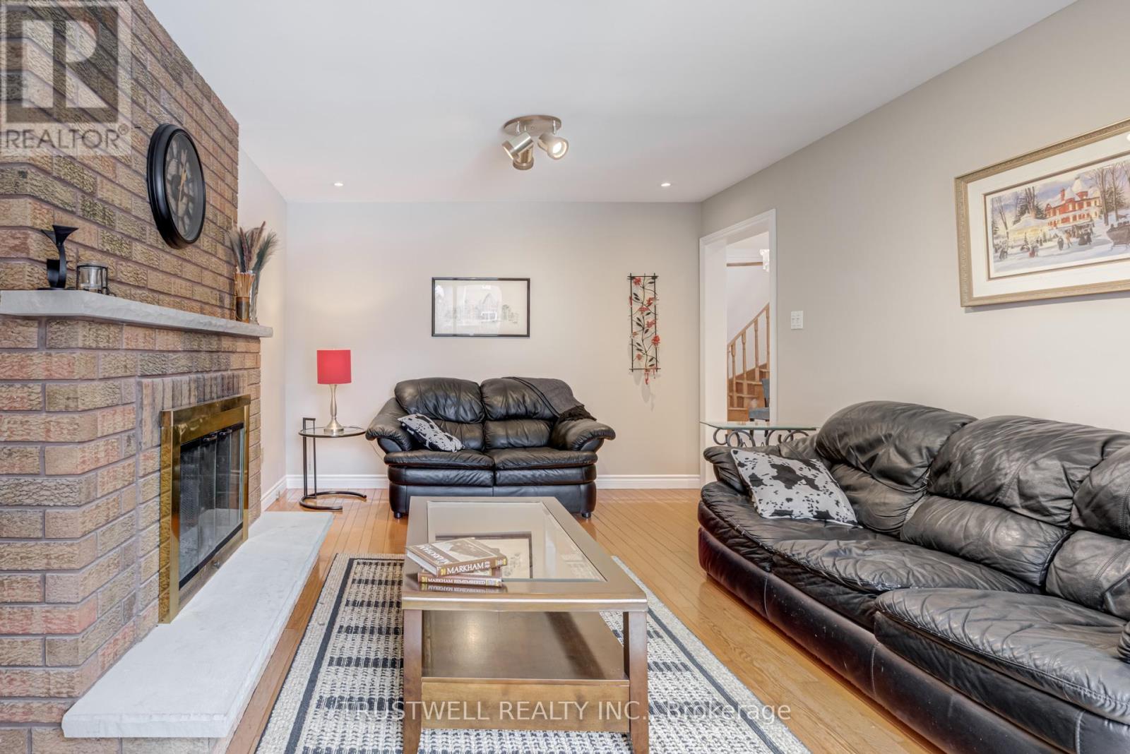 82 Long Island Crescent, Markham, Ontario  L3P 7L8 - Photo 7 - N12726408