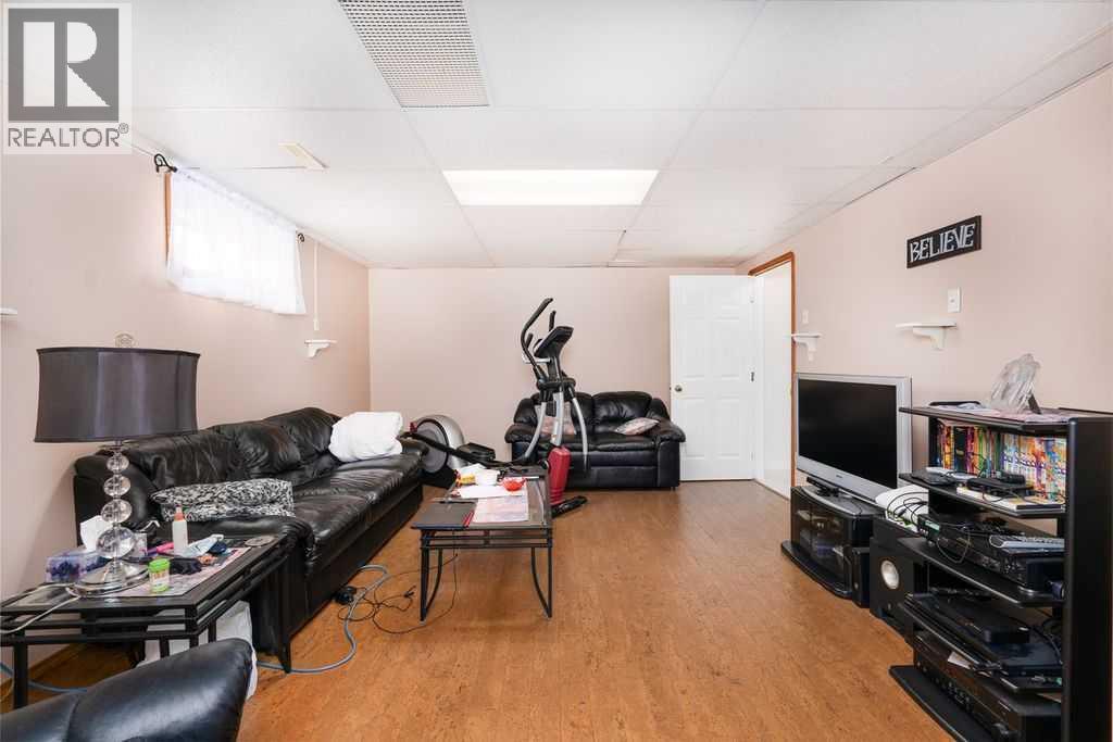 5704 35 Avenue, Camrose, Alberta  T4V 4N2 - Photo 27 - A2251353