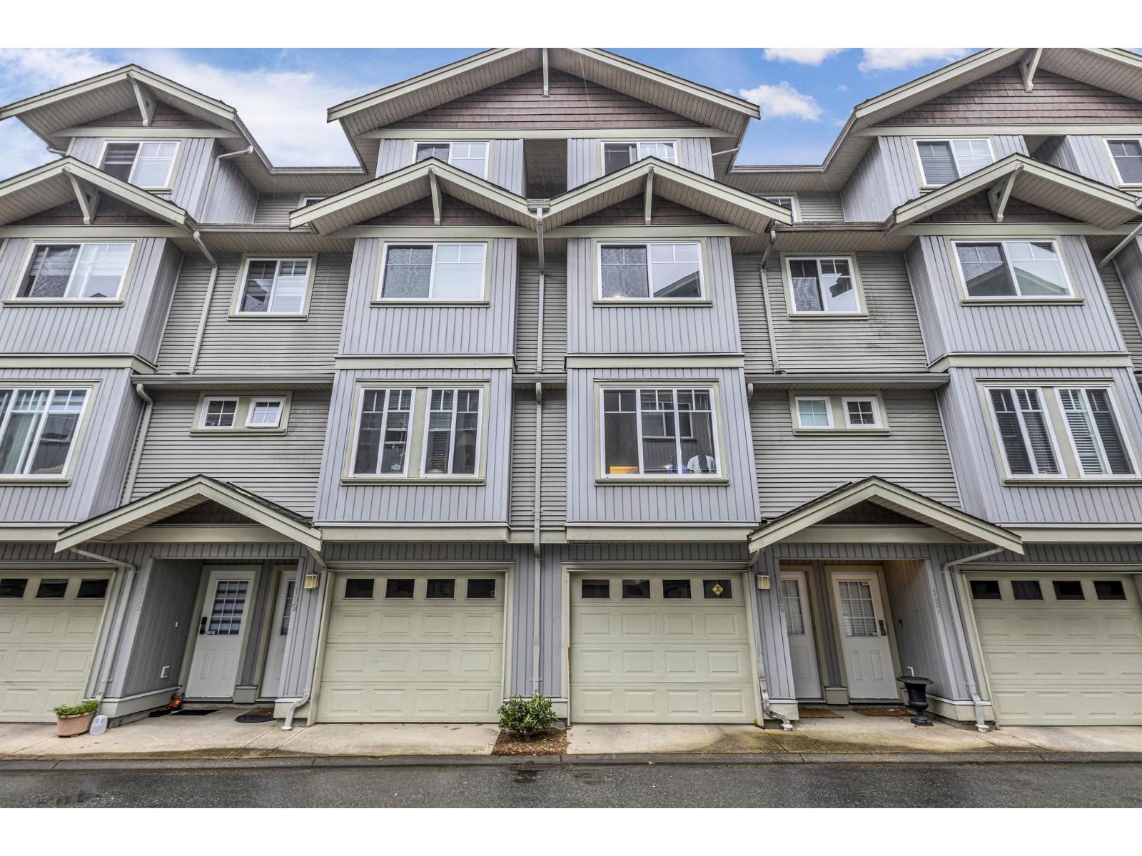 108 12040 68 Avenue, Surrey, British Columbia  V3W 1P5 - Photo 3 - R3080560