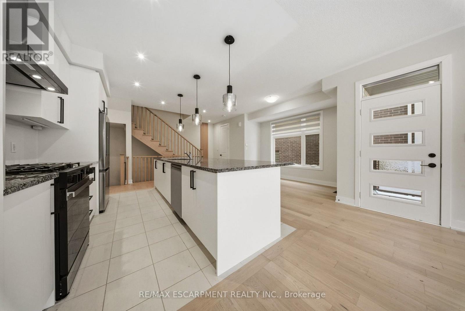 1299 Anthonia Trail, Oakville, Ontario  L6H 7X7 - Photo 20 - W12726398