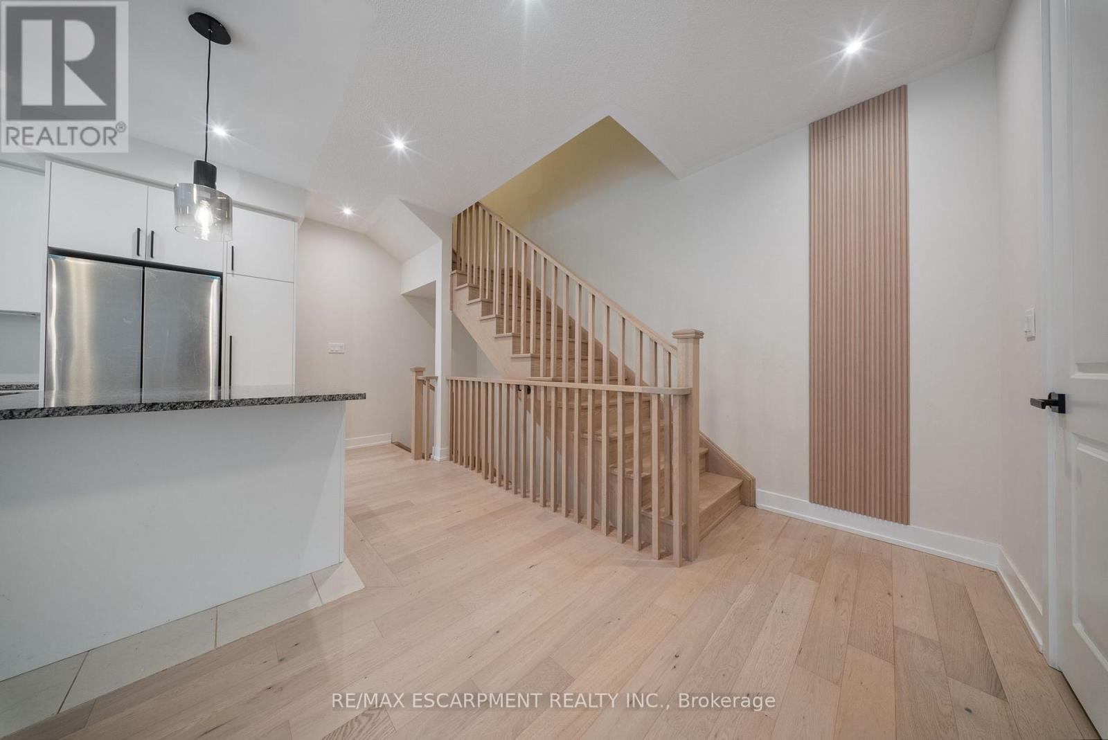 1299 Anthonia Trail, Oakville, Ontario  L6H 7X7 - Photo 30 - W12726398