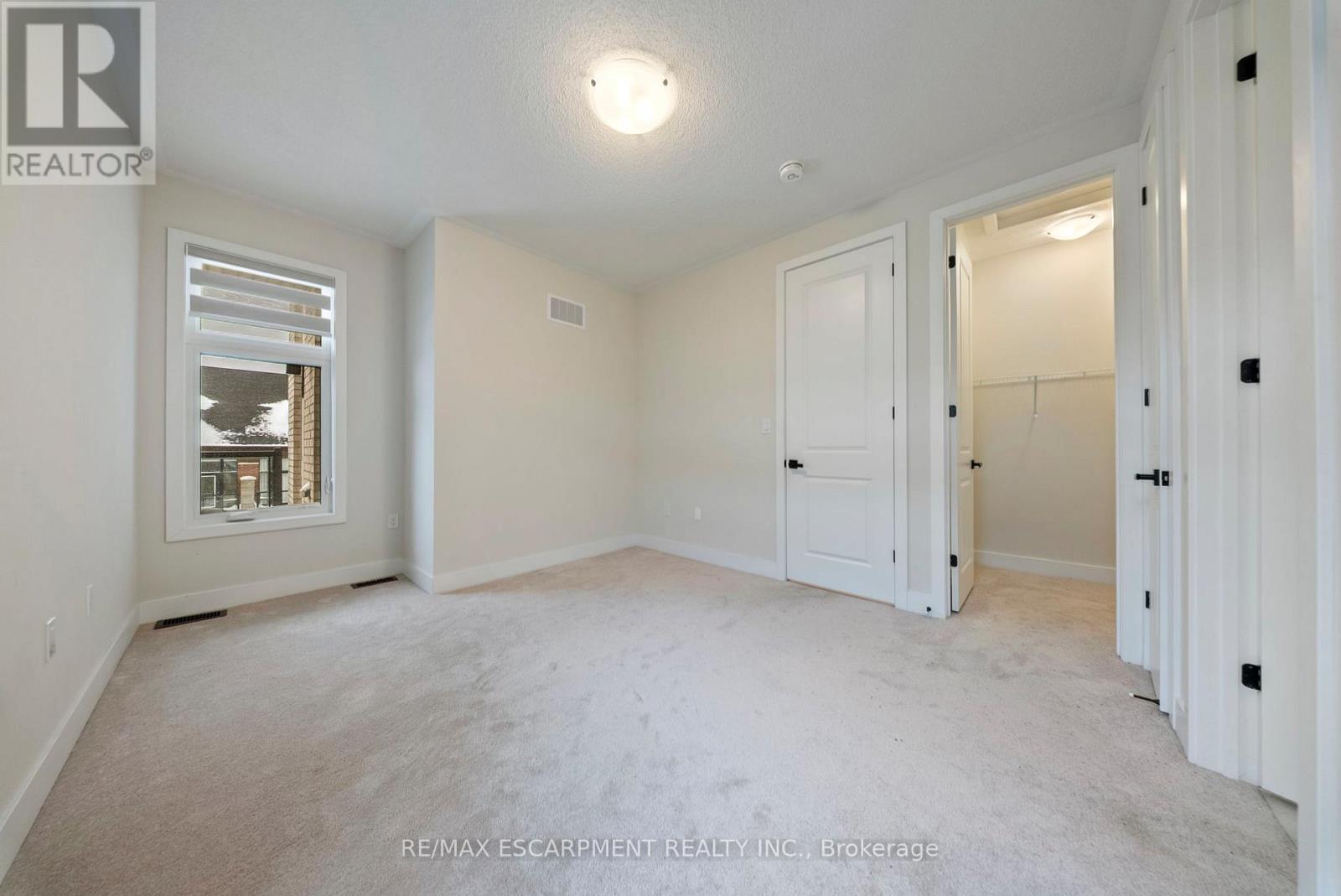 1299 Anthonia Trail, Oakville, Ontario  L6H 7X7 - Photo 34 - W12726398