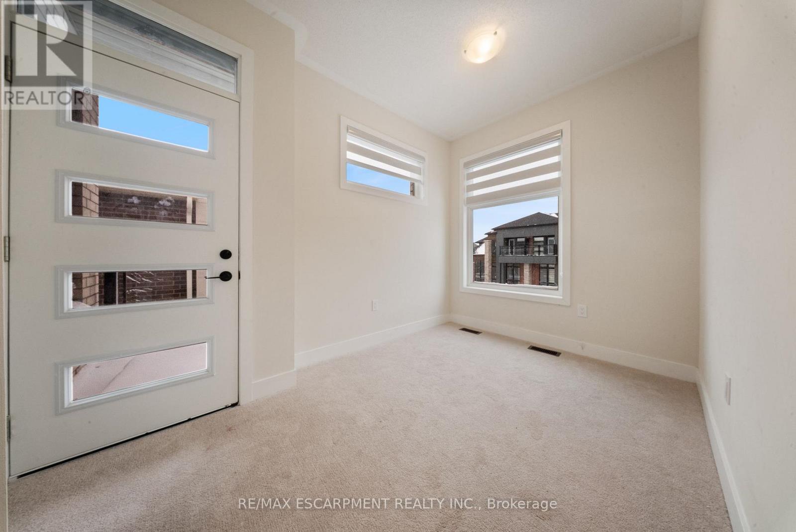 1299 Anthonia Trail, Oakville, Ontario  L6H 7X7 - Photo 39 - W12726398