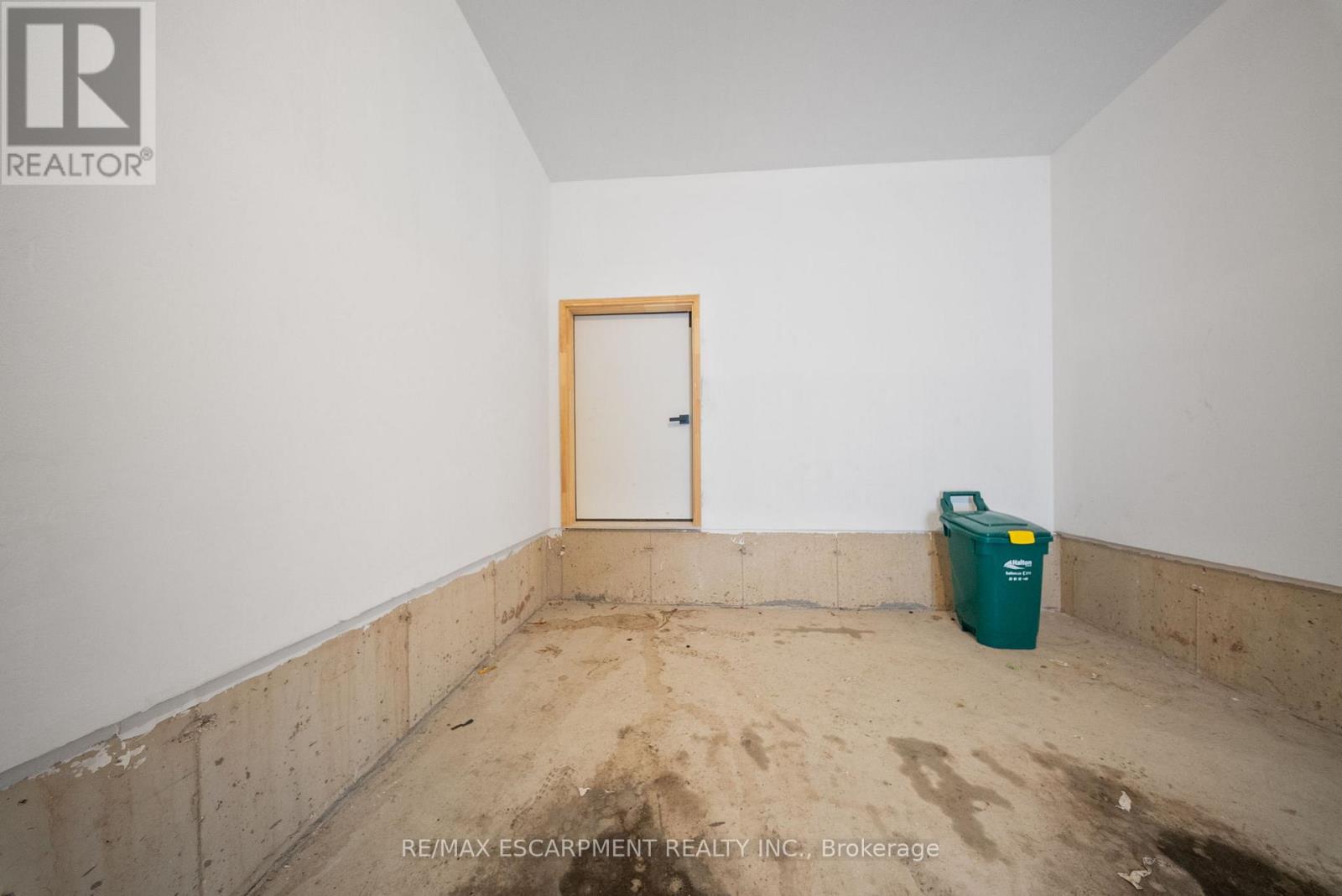 1299 Anthonia Trail, Oakville, Ontario  L6H 7X7 - Photo 43 - W12726398