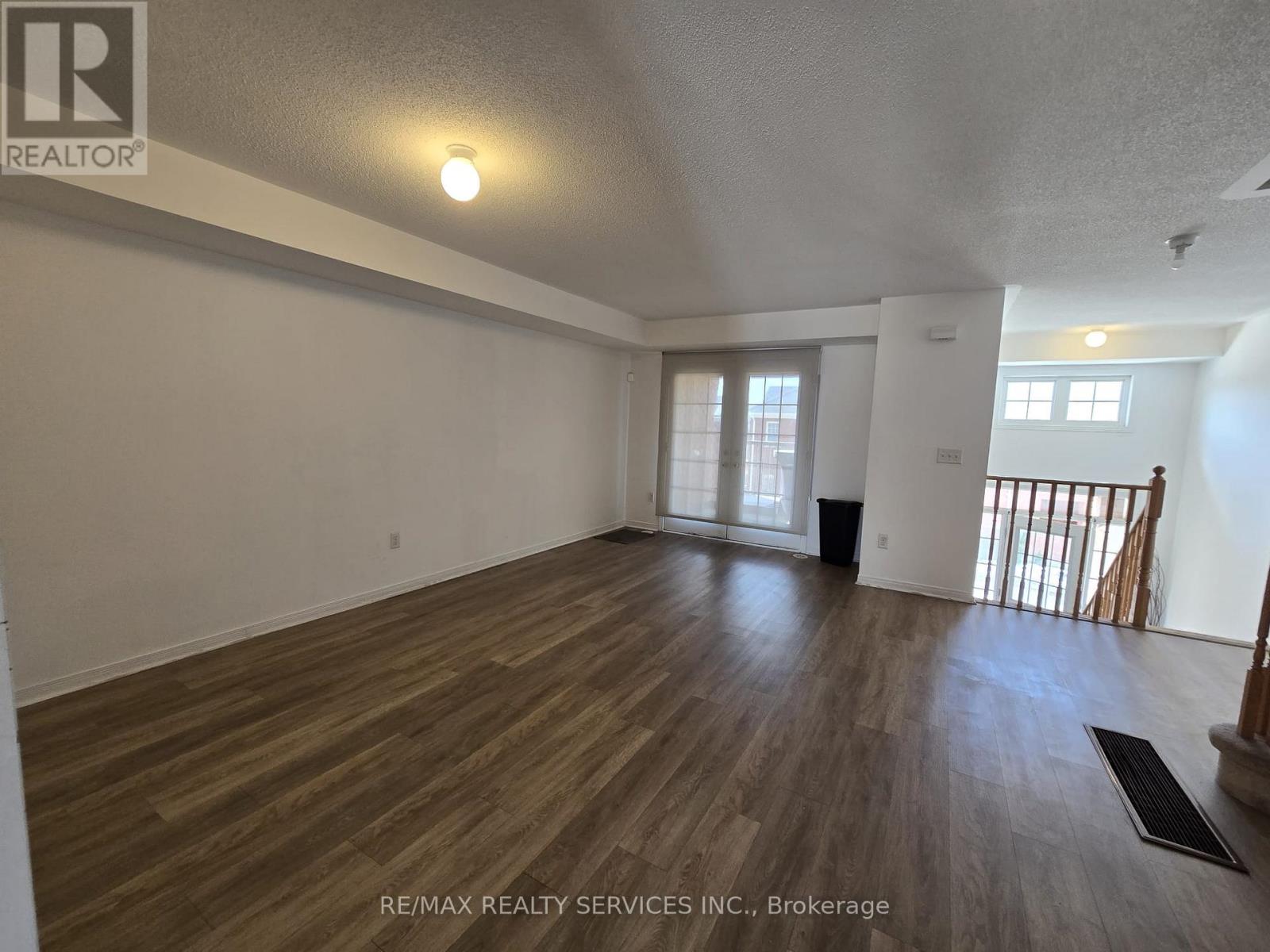 43 Seachart Place, Brampton, Ontario  L6P 3E1 - Photo 11 - W12726404