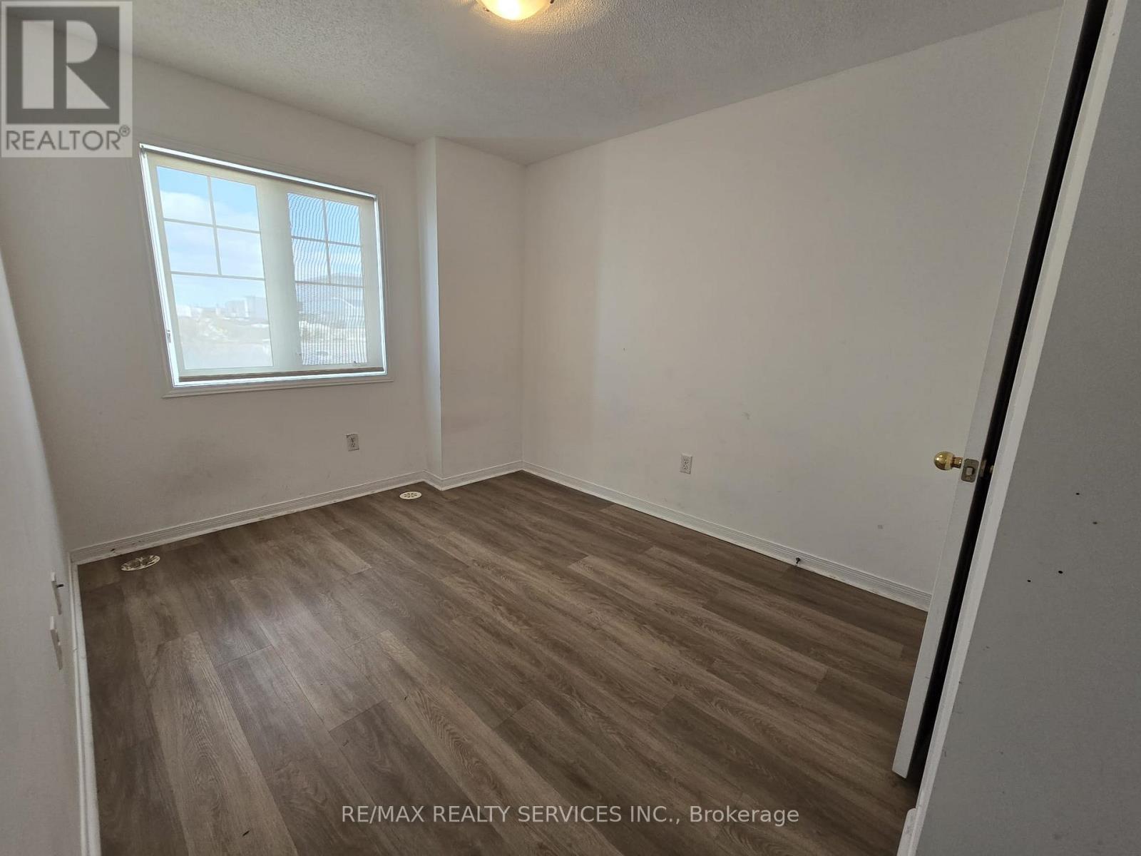 43 Seachart Place, Brampton, Ontario  L6P 3E1 - Photo 22 - W12726404