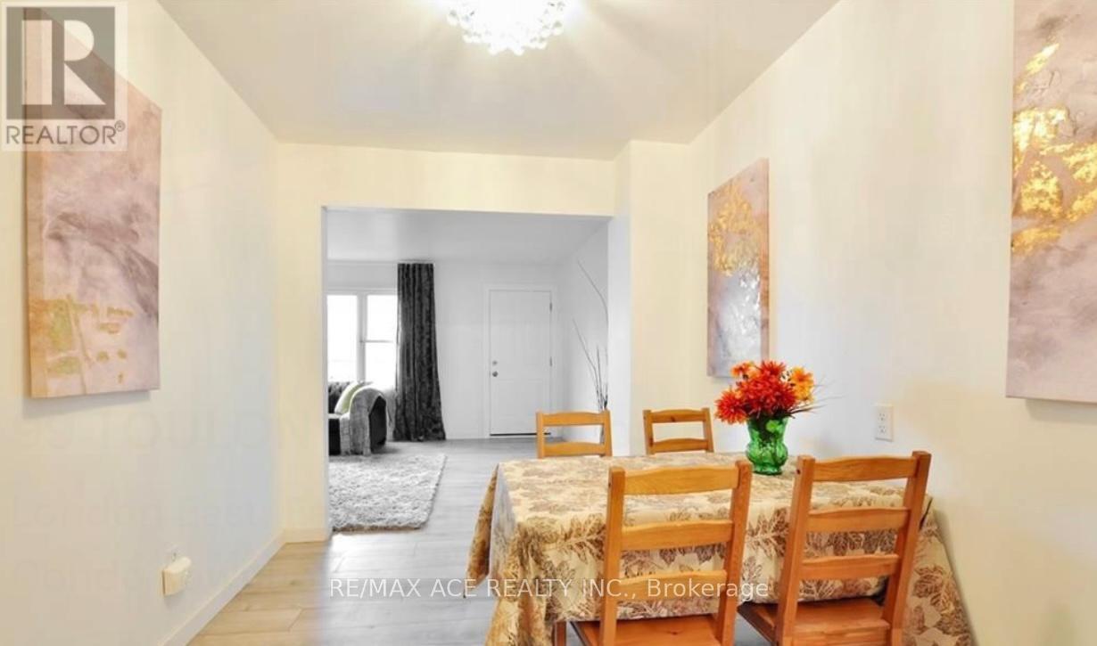 99 Toulon Crescent, London East, Ontario  N5V 1J4 - Photo 3 - X12726388