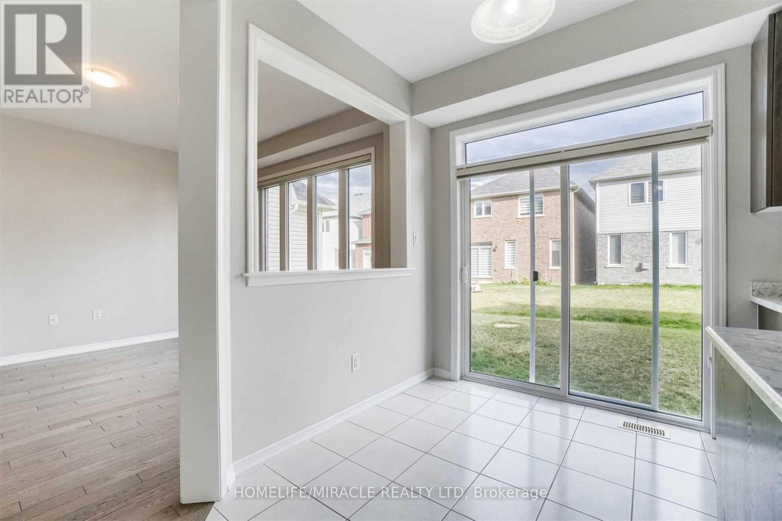 123 Longboat Run W, Brantford, Ontario  N3T 0R8 - Photo 12 - X12726390