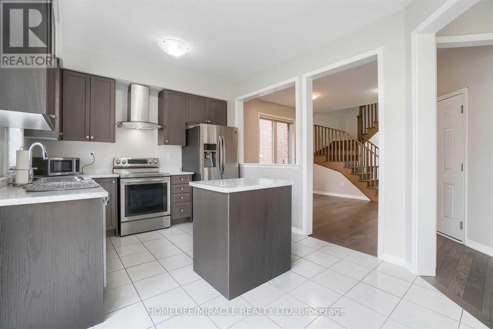 123 Longboat Run W, Brantford, Ontario  N3T 0R8 - Photo 13 - X12726390