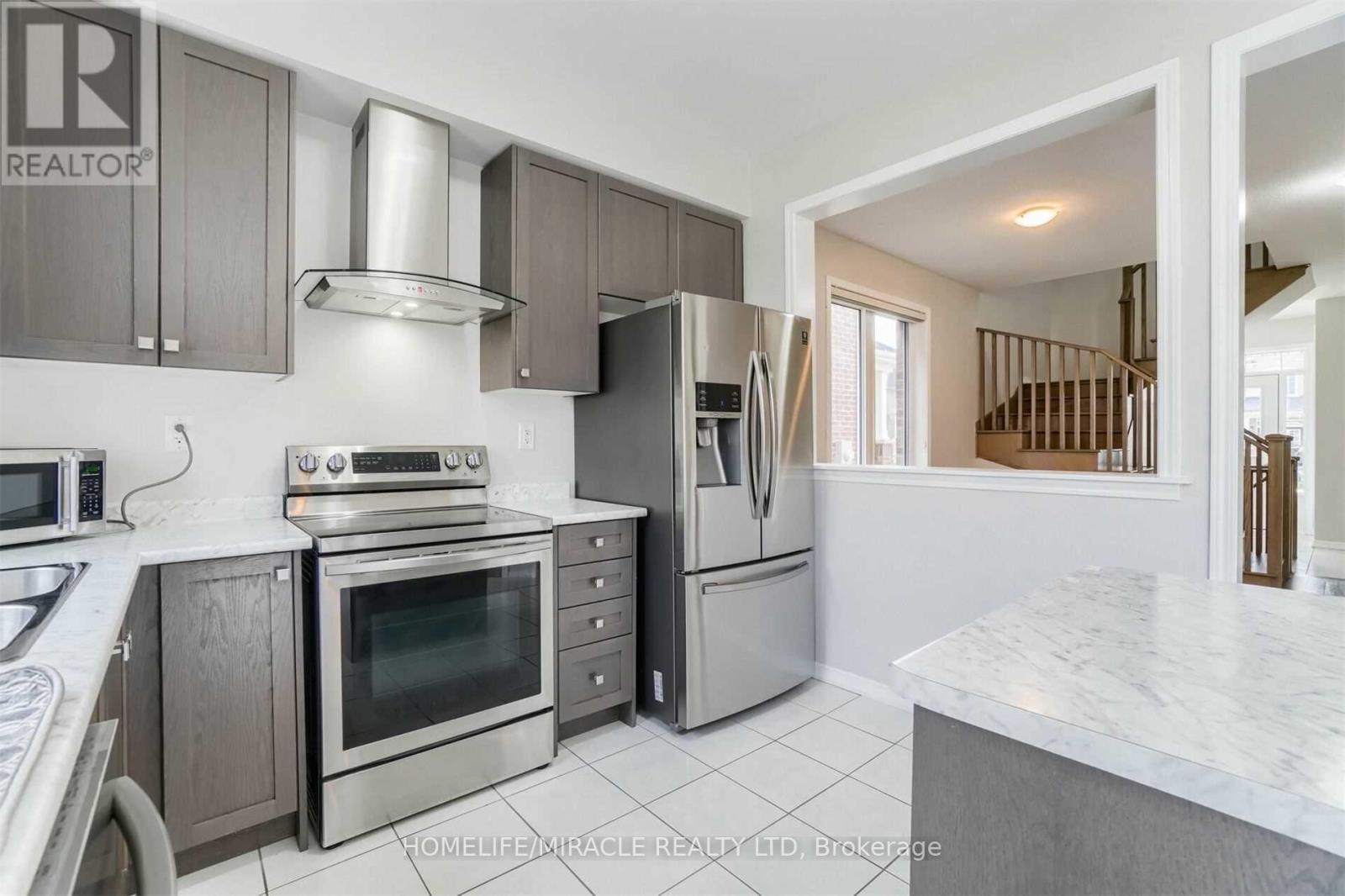 123 Longboat Run W, Brantford, Ontario  N3T 0R8 - Photo 14 - X12726390