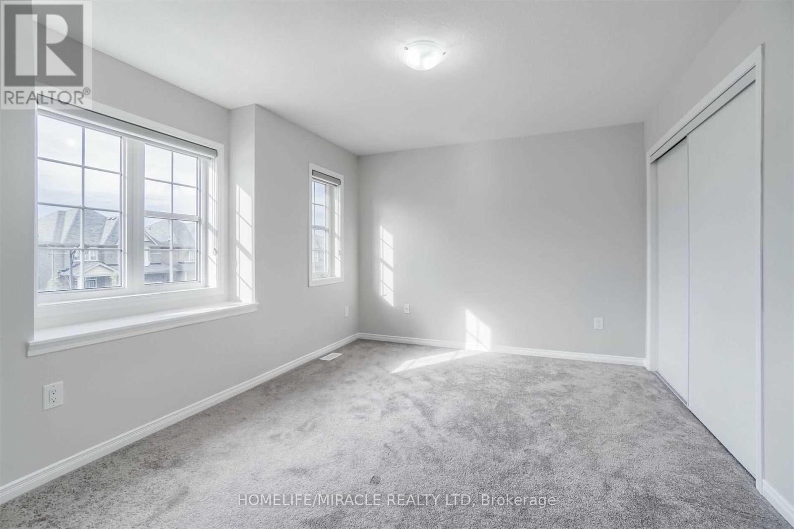 123 Longboat Run W, Brantford, Ontario  N3T 0R8 - Photo 25 - X12726390