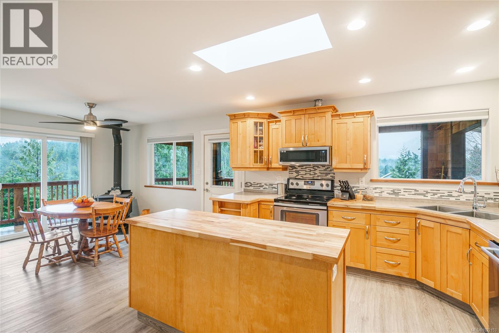 1778 Canuck Cres, Qualicum Beach, British Columbia  V9K 2S3 - Photo 5 - 1022153