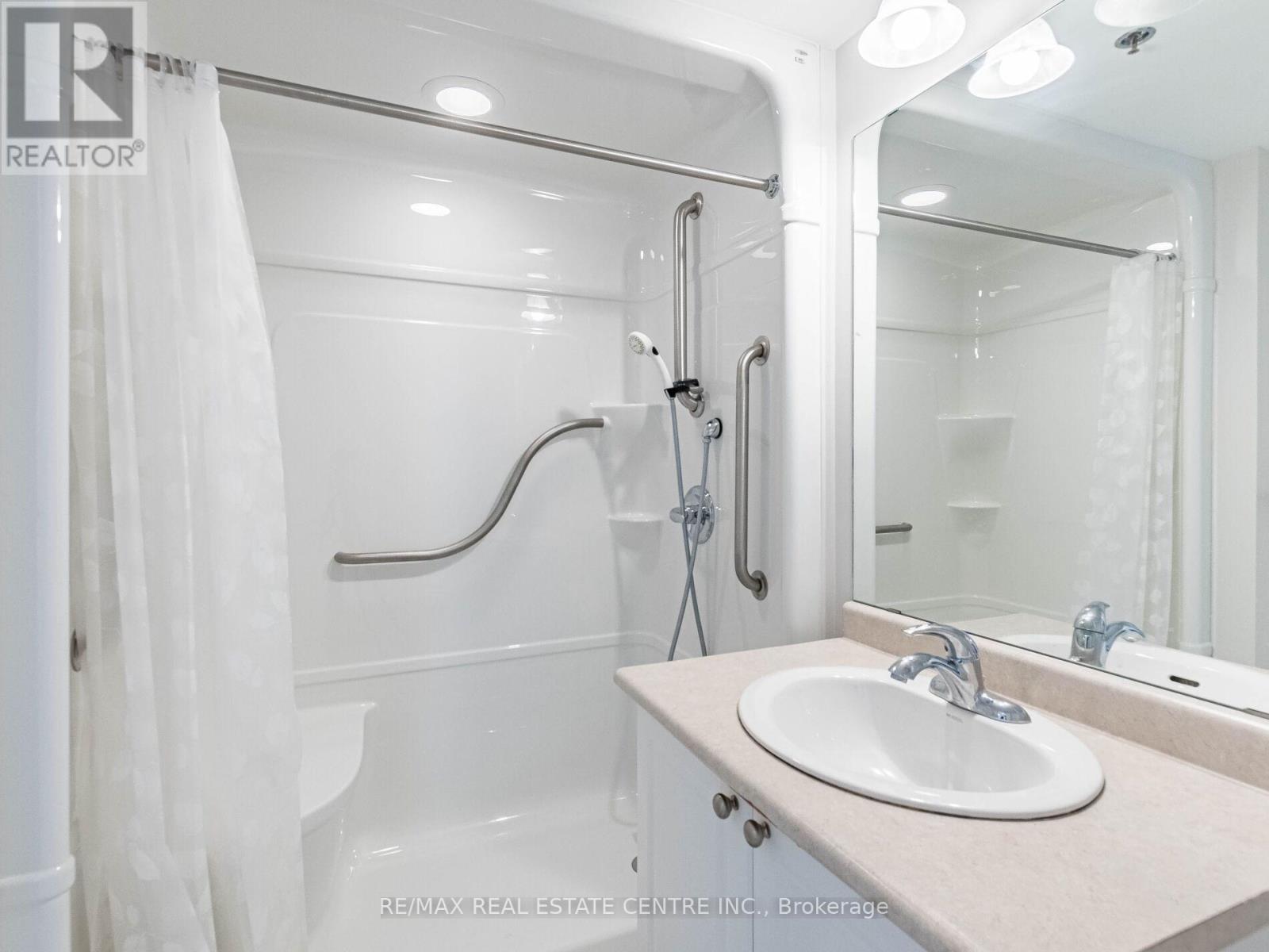 309 - 810 Scollard Court, Mississauga, Ontario  L5V 0A4 - Photo 36 - W12535412