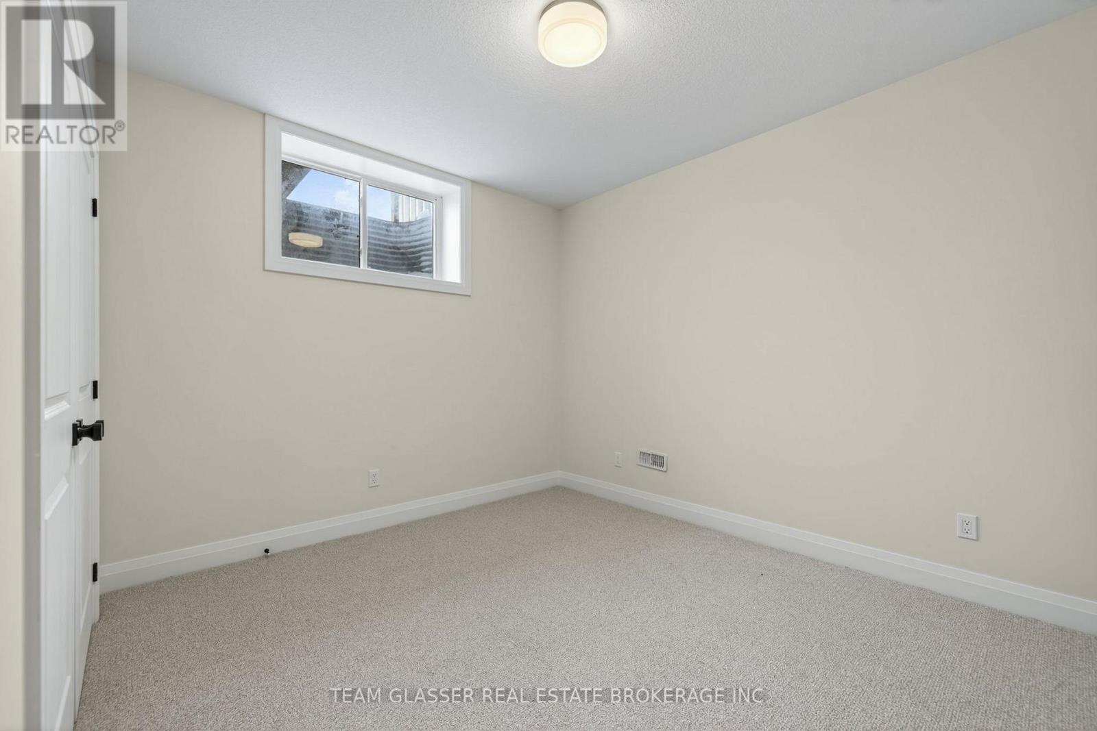 28 Dearing Drive, South Huron, Ontario  N0M 1T0 - Photo 26 - X12725908