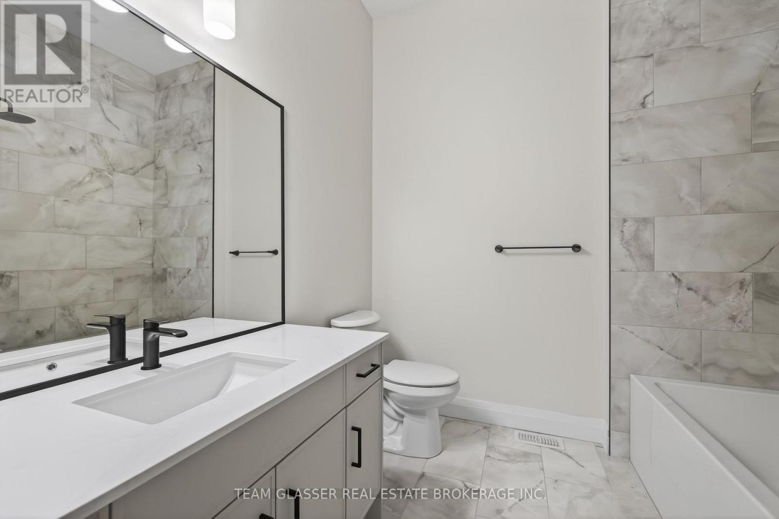 22 Dearing Drive, South Huron, Ontario  N0M 1T0 - Photo 10 - X12725926