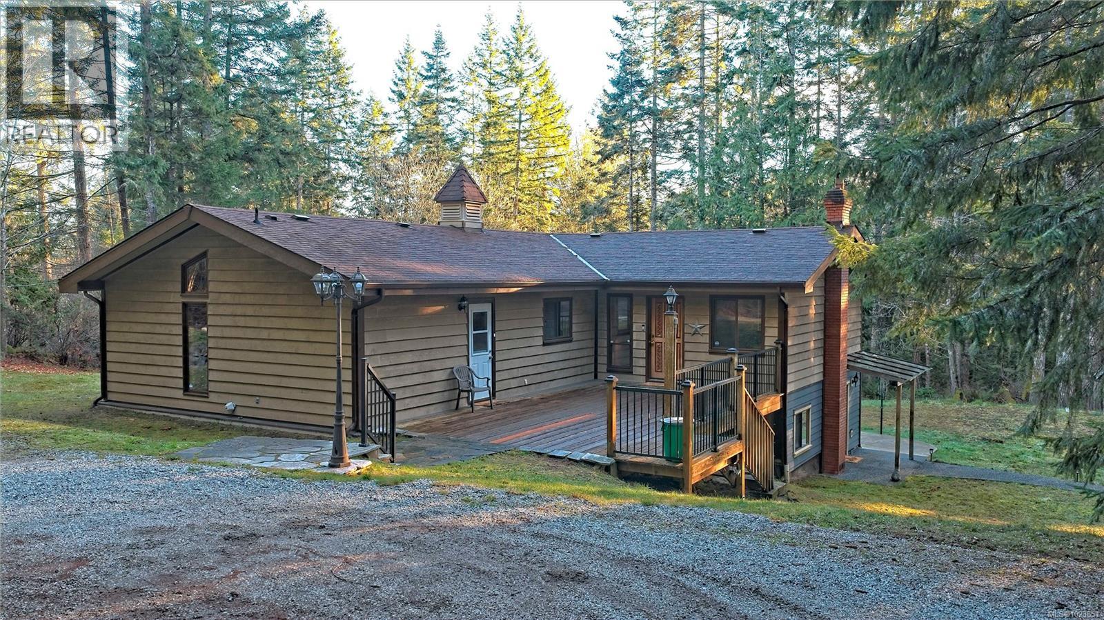121 Thomas Rd, Salt Spring, British Columbia