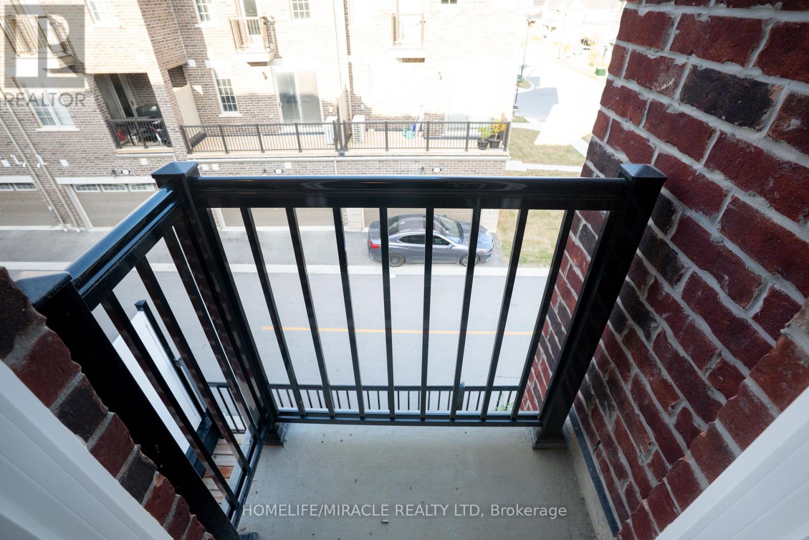 3251 Brigadier Avenue, Pickering, Ontario  L1X 0N1 - Photo 38 - E12726452